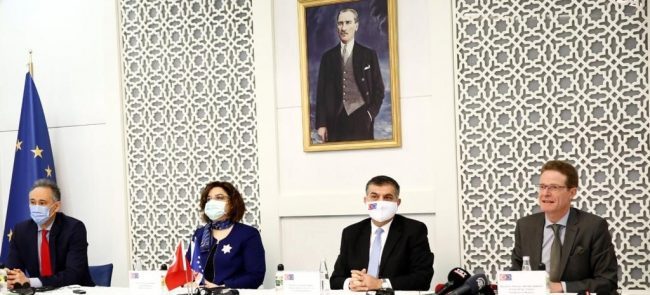 AB, Ulusal Kapasiteyi Güçlendirerek Türkiye’nin Covid-19’la Mücadelesine Destek Oluyor…