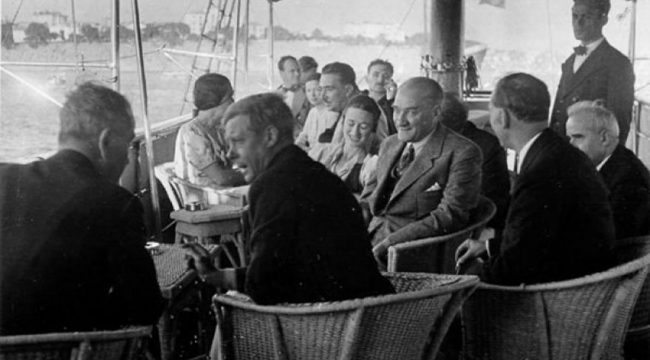“İngiliz Gizli Belgelerinde “Atatürk”