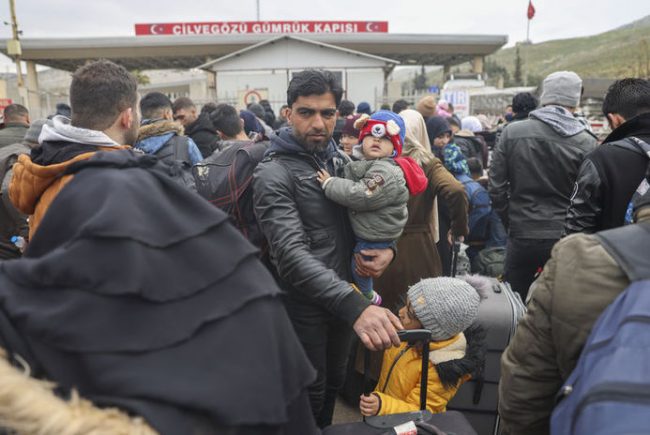 Depremin ardından 35 bini aşkın Suriyeli, ülkesine döndü