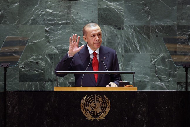 Türkiye’nin onur konuğu olduğu “Dünya Hükümetler Zirvesi” Dubai’de başladı.